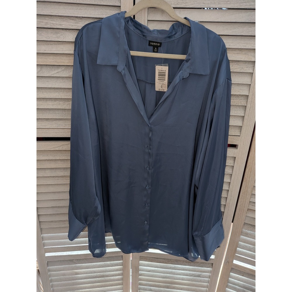 Torrid Blue Horizon Satin Button Down Blouse Size 5 5X Plus Size